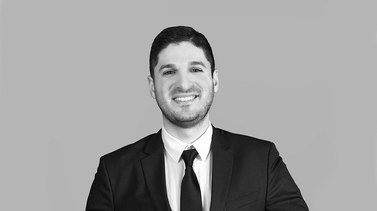 Gabriel Asadour är ny fastighetsmäklare på Croisettes mäklarkontor på Kungsholmen i Stockholm.