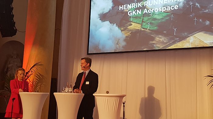 Henrik Runnemalm i samtal med Handelskammarens VD, Maria Rankka.