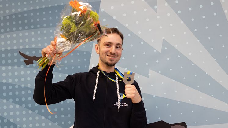 Wilmer Gustavsson, silvermedaljör i SM för unga plåtslagare 2025