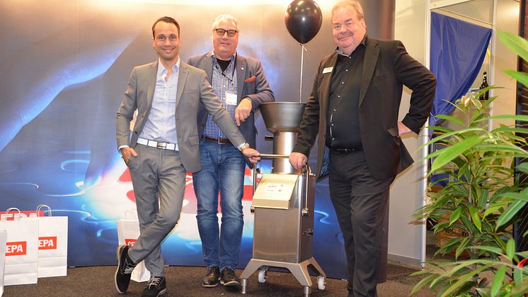 Bröderna LG och Paul Håkansson, tillsammans med LG:s son Michael Håkansson som i dag är företagets vd.