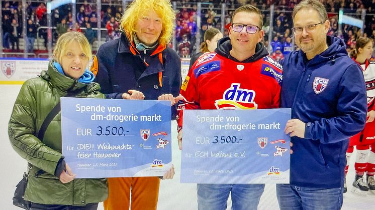 dm spendet 7.000 Euro an ECH Indians und an „DIE!!! Weihnachtsfeier für Wohnungslose und Bedürftige in Hannover“