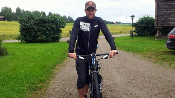 Elitcyklister och kändisar tävlar tillsammans i CykelVasasprinten