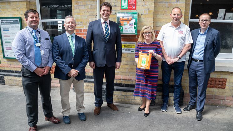 Heart restarter demo at Lewes station