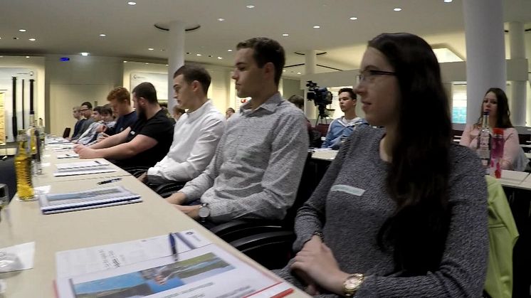 BPW Azubis diskutieren Wiehler Politik