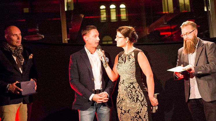 Mikael Karlsson på Trelleborgs kommun tar hem priset eDiamond Award 2017