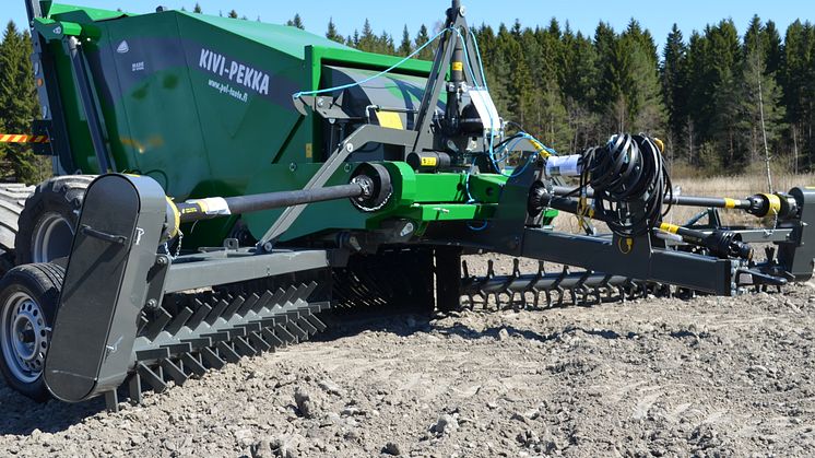 Kivi-Pekka 7 är en nyutvecklad maskin med en arbetsbredd på hela 7 meter.