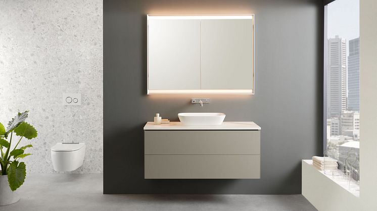 Geberit ONE, kalusteet greigenä, peili ComfortLight-valaistusohjelmalla