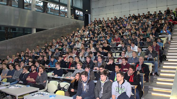 ​Mehr als 300 Schülerinnen und Schüler beim 5. Fachtag Informatik am 26. Januar 2016 an der Technischen Hochschule Wildau