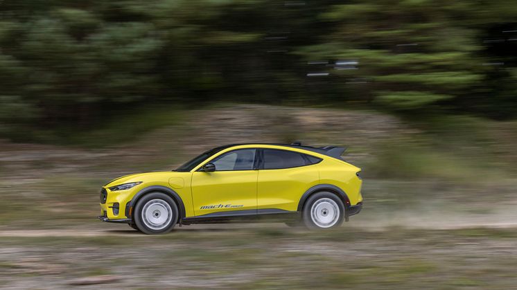 2023 FORD MACH-E RALLY  (21)