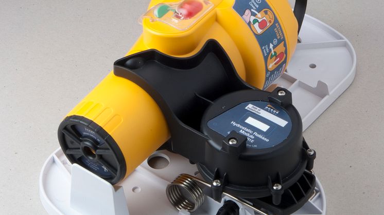 Ocean Signal SafeSea E100G EPIRB with Hydrostatic Release Unit