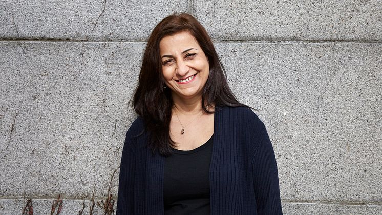 Forfatter Soudabeh Alishahi, tildeles kunst- og kulturstipend Oslo kommune for 2020. Foto: Julia Pike