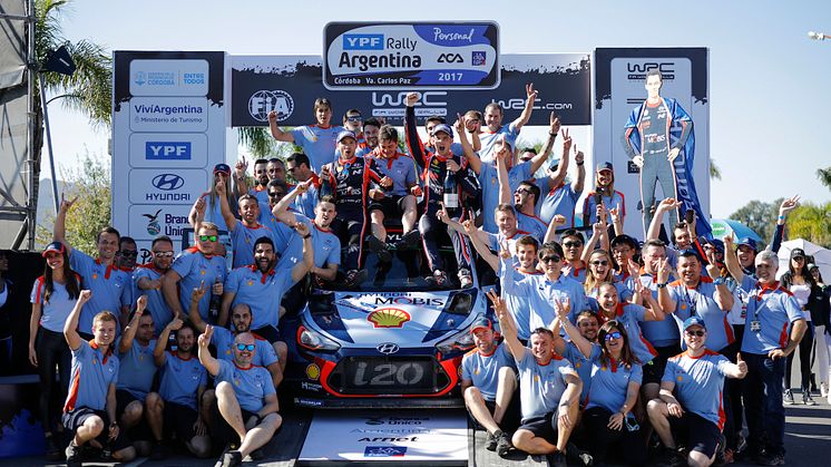 Hyundai Motorsport kör hem segern i Rally Argentina.