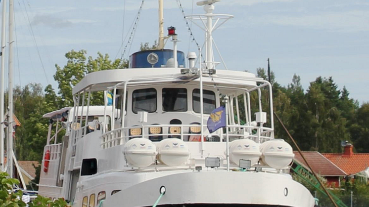 M/S Bellevue är en av de passagerarbåtar som trafikerar Göta kanal i sommar