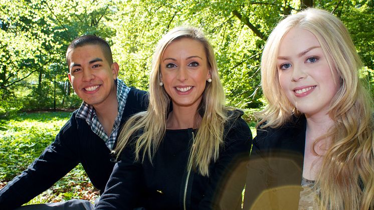 Carlos, Johanna och Bella har precis fått jobb från SEF Unga