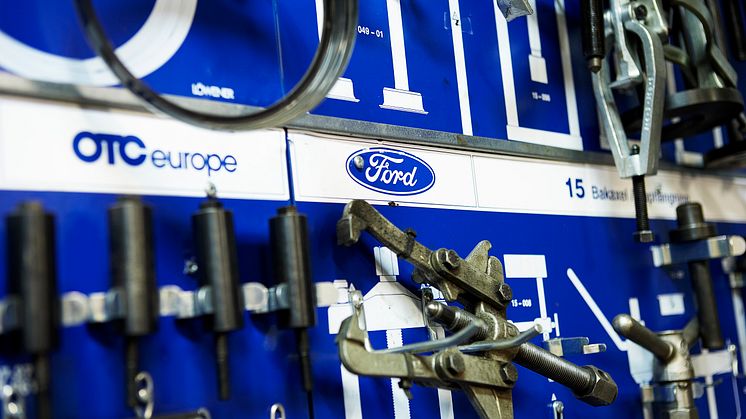 FORD INTRODUCERAR NYTT SERVICEKONCEPT FÖR ÄLDRE BILAR