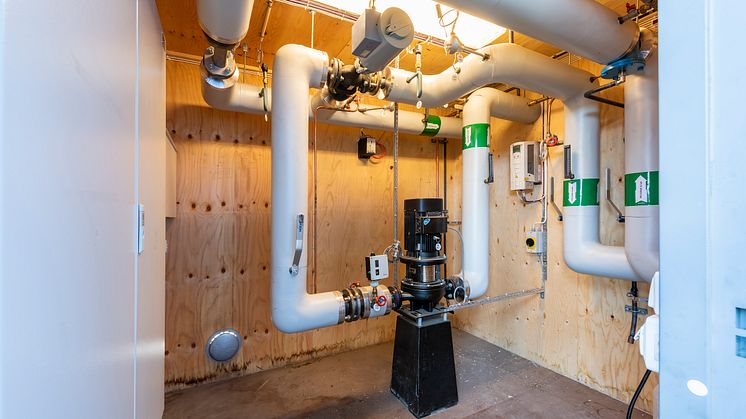 Pumputrustning för att pumpa ut fjärrvärme hos Ekamant i Markaryd