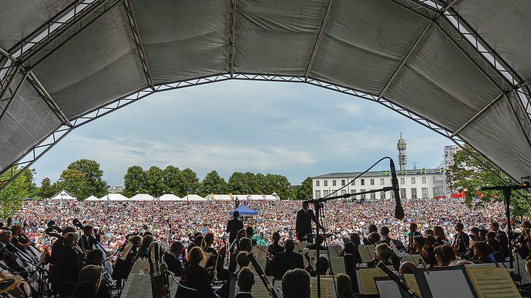 En kär sommartradition för många. Pressbild från en tidigare Gärdet-konsert. Foto: Jan-Olav Wedin