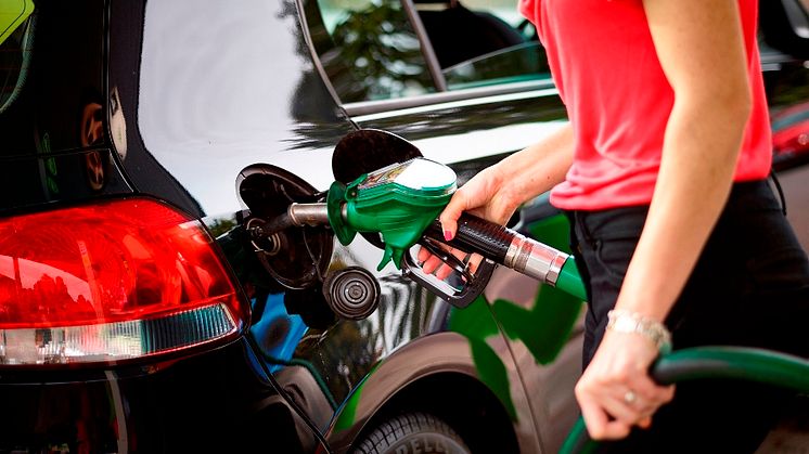 RAC reacts to all four major supermarkets dropping petrol prices below £1