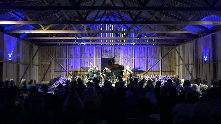 Öland Chamber Players startar konsertsäsongen under påsk. Här en bild från Annas Farm förra året.