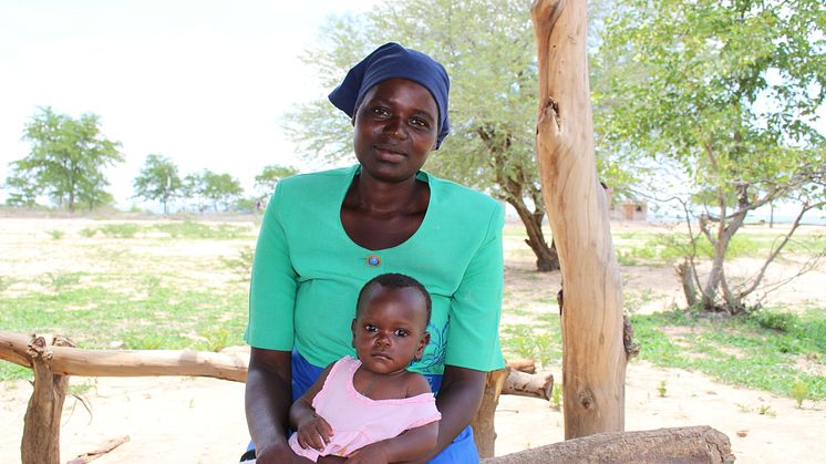 Hiv-smittade Priscilla Bongo är orolig över torkan som drabbat Zimbabwe. Foto: Matilda Hector 