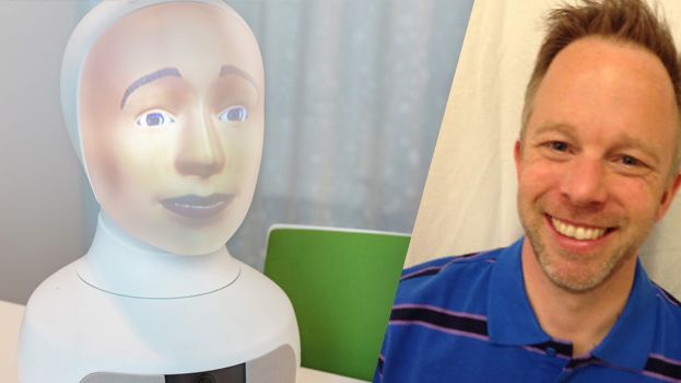 Anders Örnhed först i världen att få jobb med hjälp av en social AI-robot