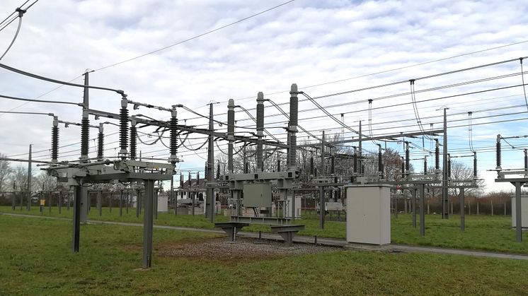 Die Hochspannungs-Anlage der Bayernwerk Netz GmbH leistet seit rund 60 Jahren ihren zuverlässigen Dienst für die Versorgungssicherheit im Großraum München. In den kommenden Jahren wird die Technik erneuert.