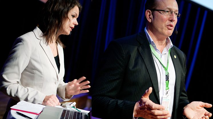 Finansieringslösningar och medborgardialog var heta frågor på seminariet ”Hållbar upprustning av miljonprogrammet”