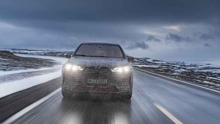 BMW iX i Norge