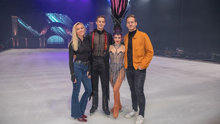 Münsteraner Nachwuchsdesigner Jessie Wistorf und Carlo Kondring mit HOLIDAY ON ICE Skatern bei den finalen Proben in Antwerpen