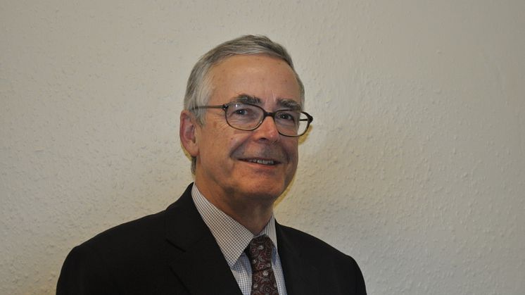 Professor Tim Wilson