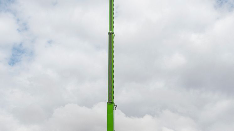 5443