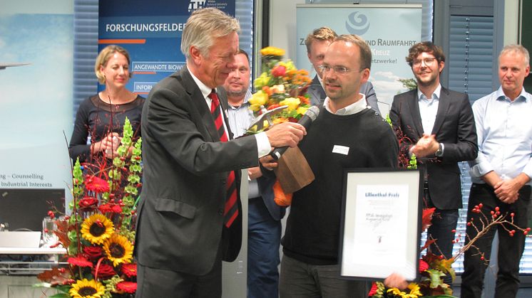 APUS-Geschäftsführer Phillip Scheffel freute sich über die Auszeichnung mit dem Lilienthal-Preis 2017. © BBAA