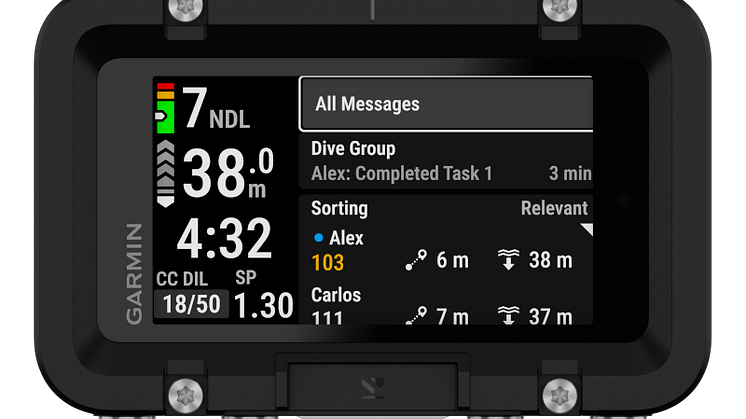 Descentx50i_HR_Front_0024_messaging_diver_dashboard_metric.png