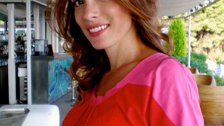 Alexandra Pascalidou, högaktuell med boken Mammorna, kommer till Helsingborg. Foto: Johan Lindskog