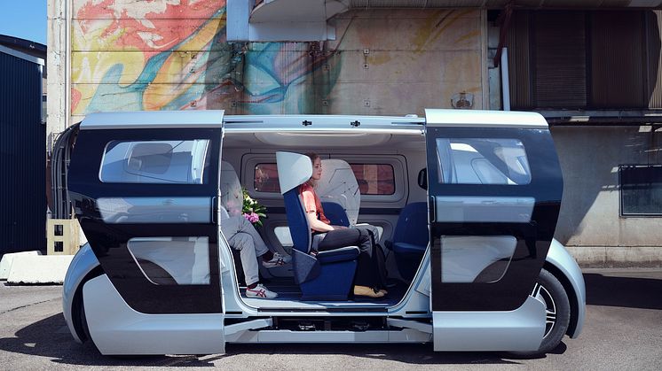 NEVS_PONS_SANGO_mobilitetstjänst med självkörande fordon som är utvecklade för delade resor medför utmaningar för bilens utformning, inte minst interiört eftersom v