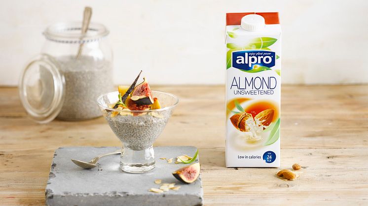 Alpro usøtet mandeldrikk og chiapudding