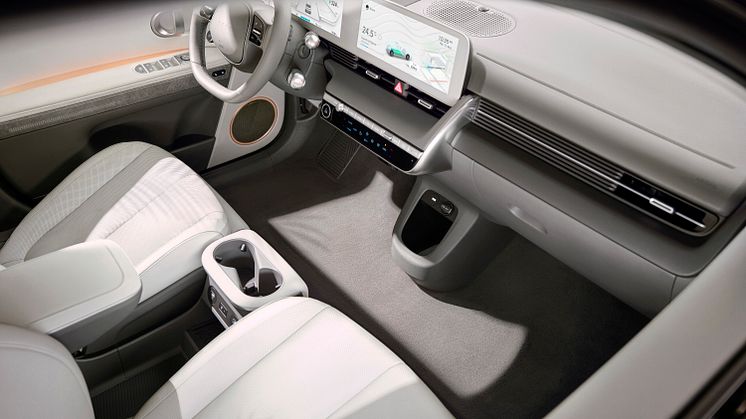 IONIQ 5 INT 3