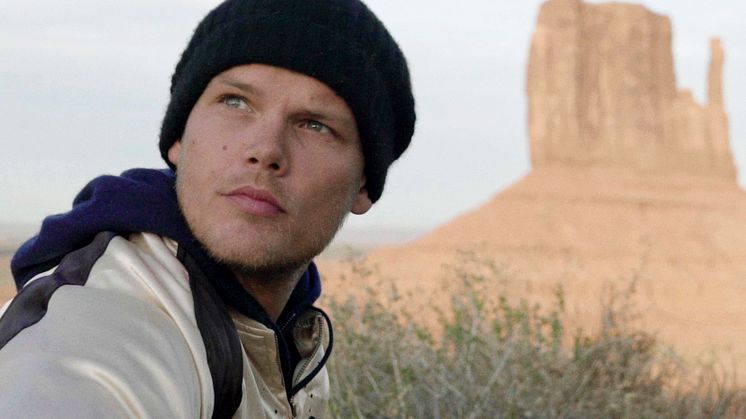 Avicii Forever-Yours-Photo by Levan Tsikurishvili.jpg