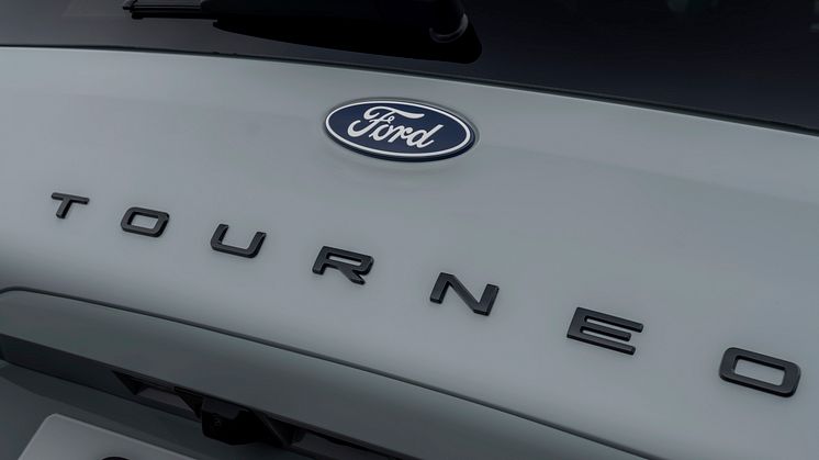 2024_FORD_E-Tourneo_Courier_03.jpg