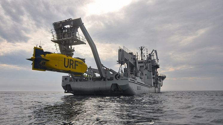 URF under sjösättning från HMS Belos Foto: Försvarsmakten