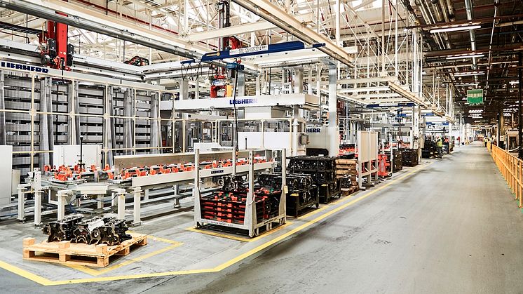 Feleannyi energiával működik a Ford új dízelmotor-gyártósora; az évente megtakarított vízmennyiséggel hét olimpiai úszómedencét lehetne megtölteni