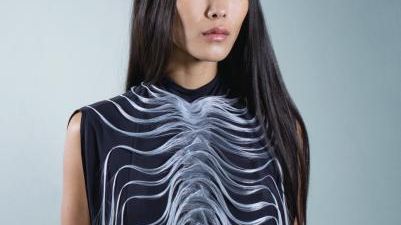 Absolut annonserer et kreativt samarbeid med den franske  haute coture designeren Yiqing Yin