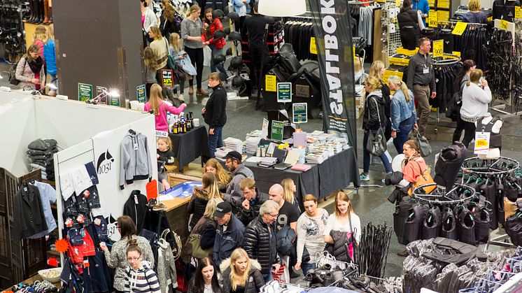 Fullt med besökare på EuroHorse