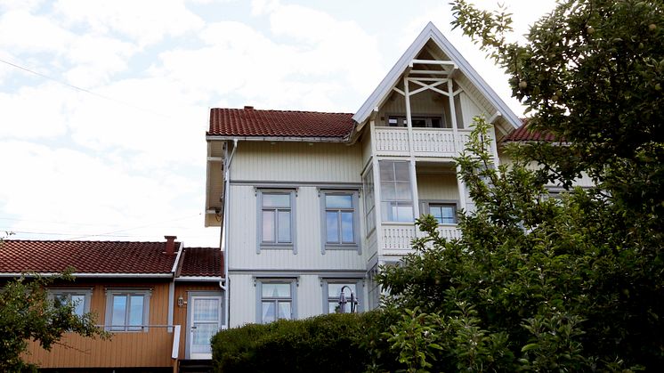 Kjelsåsveien 112-114: Sveitservillaen
