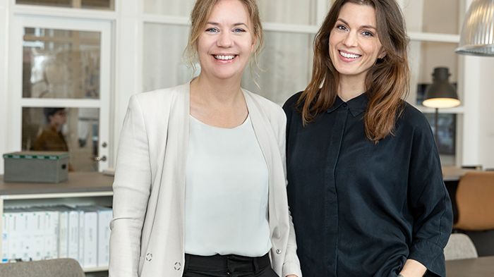 Bild: Anna Hoffman och Kajsa Holmström, arkitekter och kontorschefer på Krook & Tjäder Stockholm. Fotograf: Tim Meier