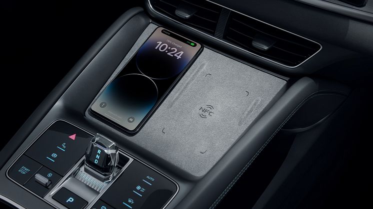 06、SEALION 7_LHD_Interior_Black_Wireless Charging_download.jpg