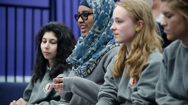School pupils test their crime stories on University experts