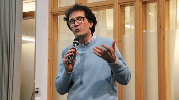 Diego Calvanese är Wallenberg gästprofessor på Institutionen för datavetenskap vid Umeå universitet och professor i datavetenskap vid Free University of Bozen-Bolzano i norra Italien. Foto: Mikael Hansson