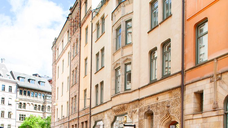 Bibliotekstan välkomnar Hackett.