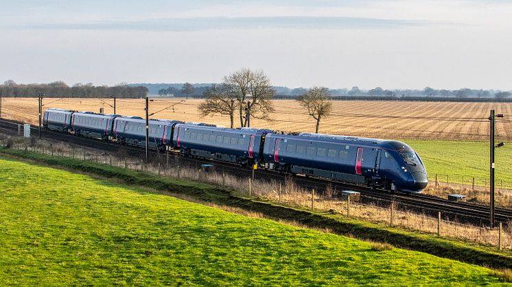 Hull Trains and Hitachi Rail celebrate top award for reliability 